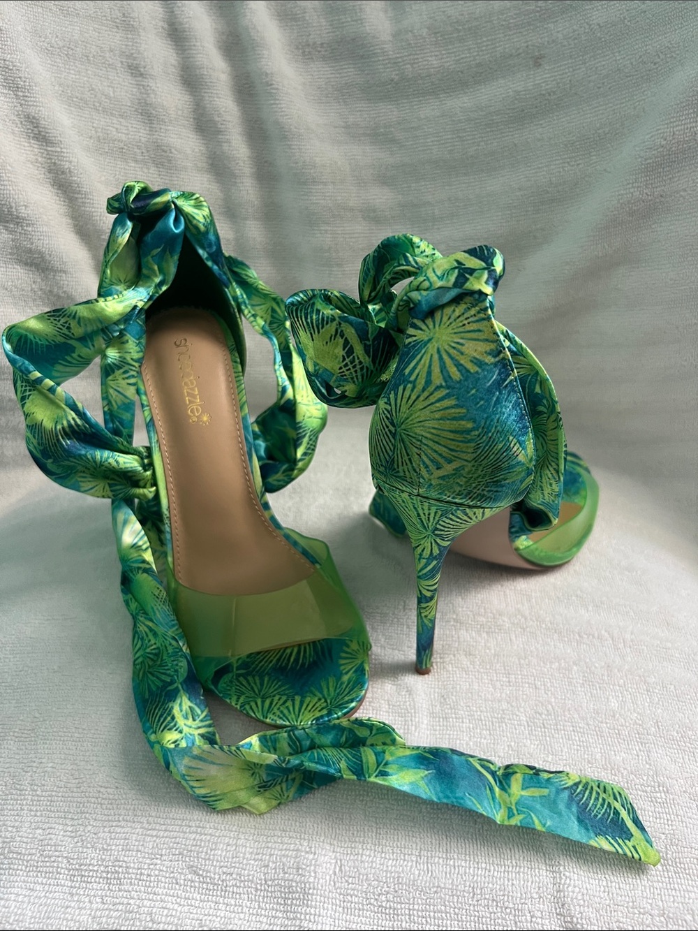 Shoe Dazzle Green Tropical Wrap Stiletto Heels Size 9.5